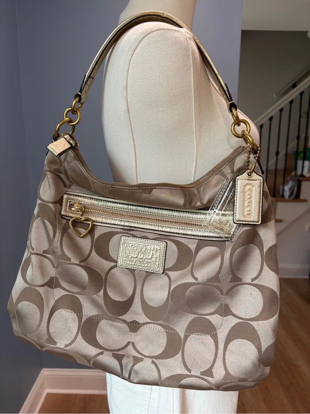 Coach Poppy Signature C Gold Metallic Hobo Shoulder Bag Style 20023 Y2K